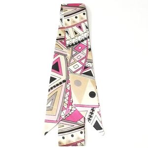 ⤵️⤵️1pc Pink Asymmetric Design Satin Scarves